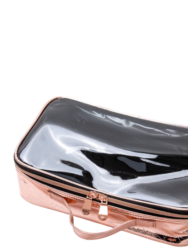 , image_restrict_option="Curtain Call Accessory Case"