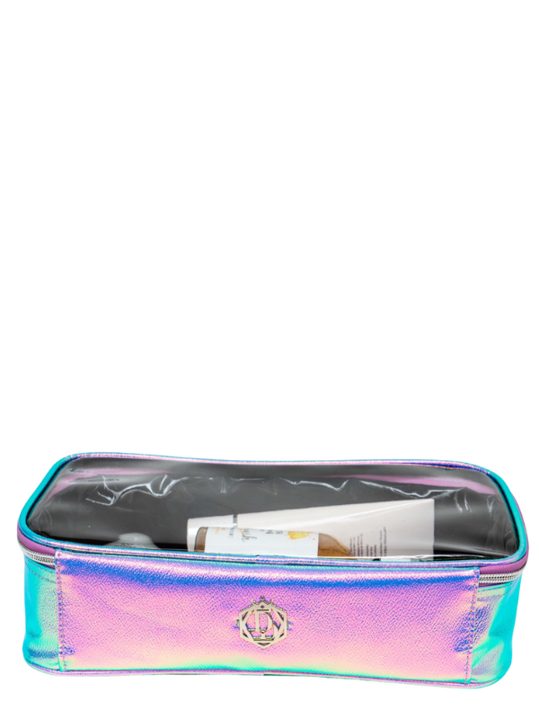 , image_restrict_option="Fantasia Accessory Case"