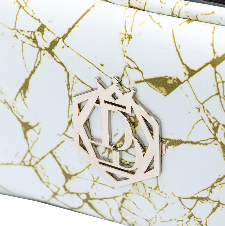 , image_restrict_option="Miss Congeniality Accessory Case"